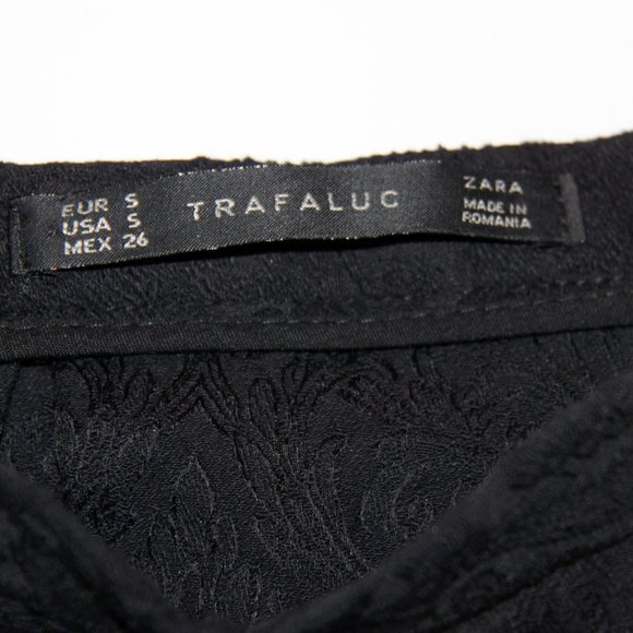 1/2 PRICE MARKDOWN! Zara Trafaluc Pleated Jacquard Miniskirt Size S - Picture 4 of 4